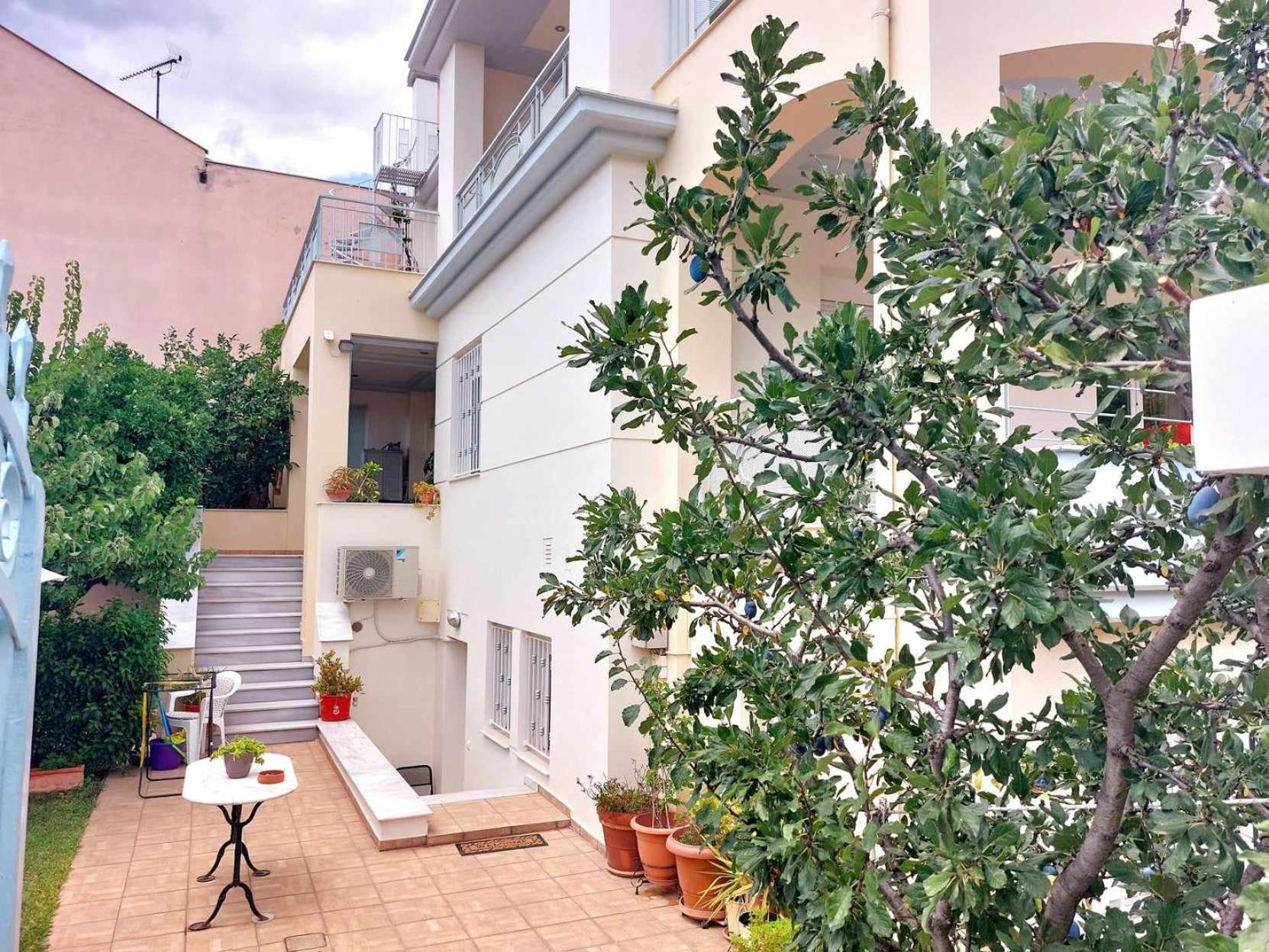 Dora'S Home With Garden Volos Buitenkant foto